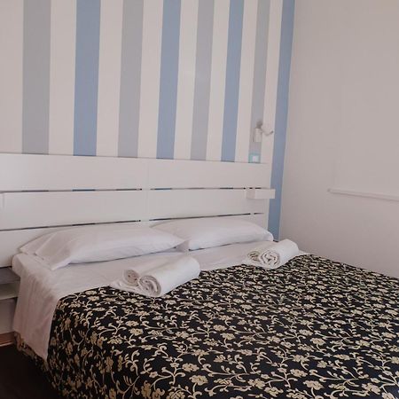 Hotel Jolie Ричоне Екстериор снимка