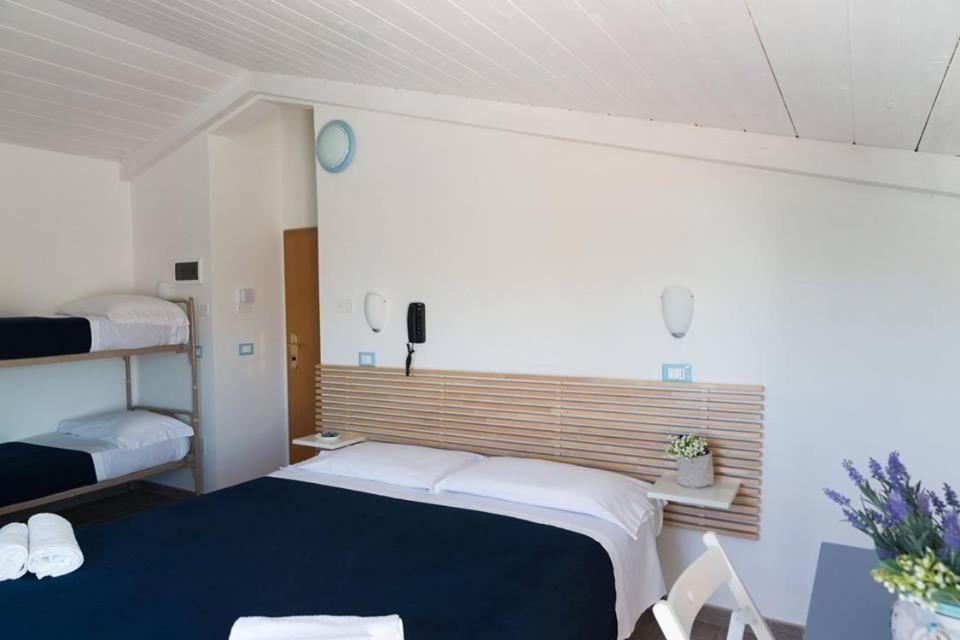 Hotel Jolie Ричоне Екстериор снимка